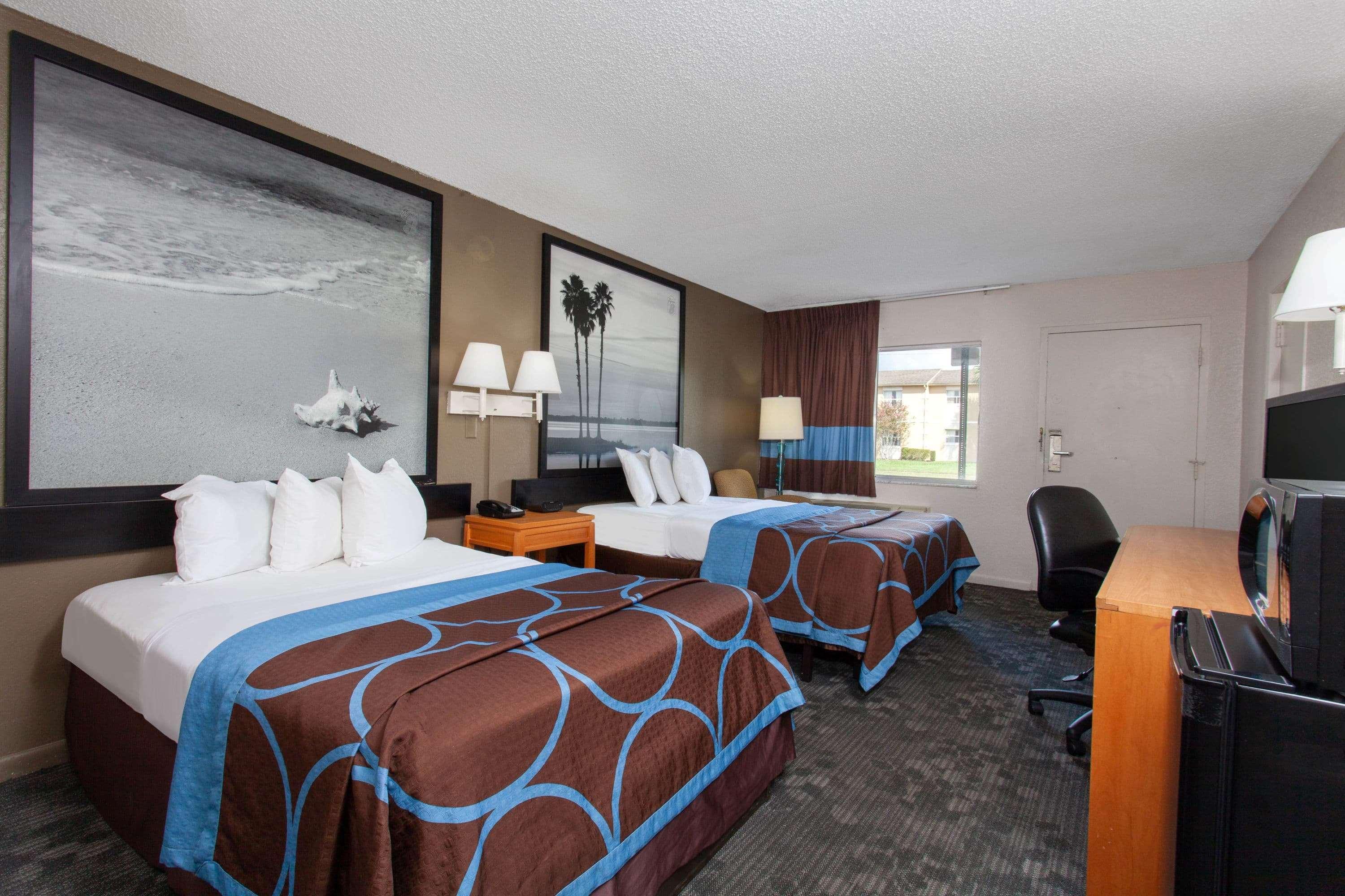 Super 8 By Wyndham Kissimmee Motel Buitenkant foto