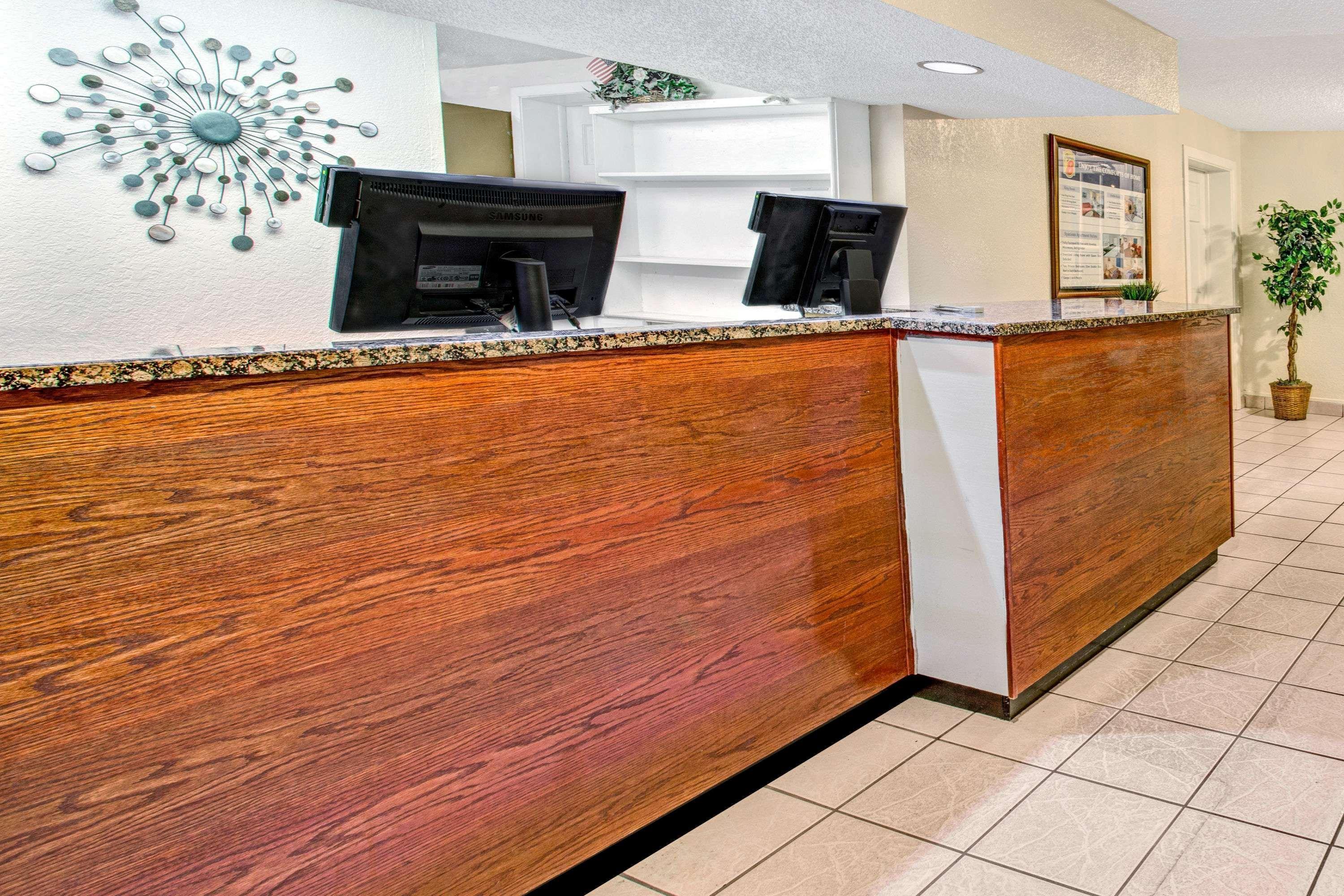 Super 8 By Wyndham Kissimmee Motel Buitenkant foto