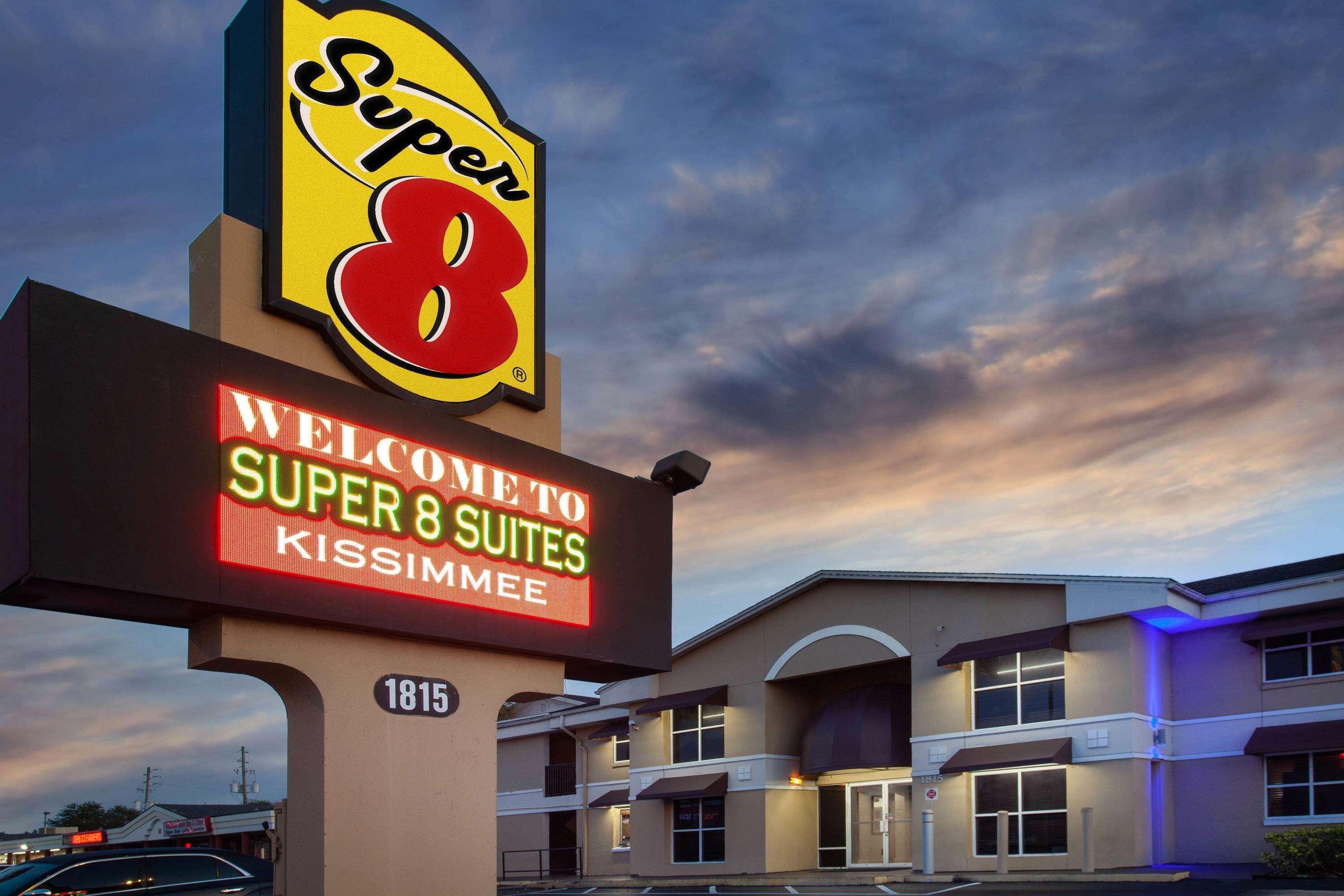 Super 8 By Wyndham Kissimmee Motel Buitenkant foto